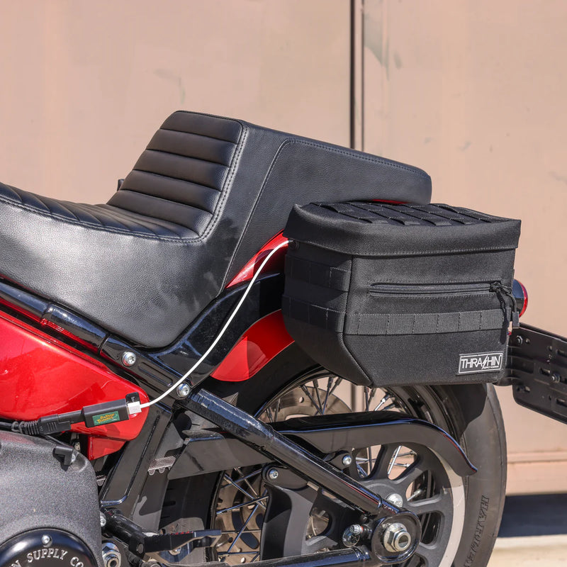 Thrashin Supply Essential 10L Zestaw toreb motocyklowych typu throw-over