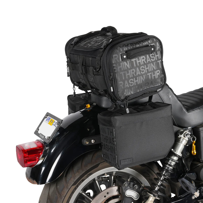 Thrashin Supply Essential Base 10L Zestaw toreb motocyklowych typu „throw-over”