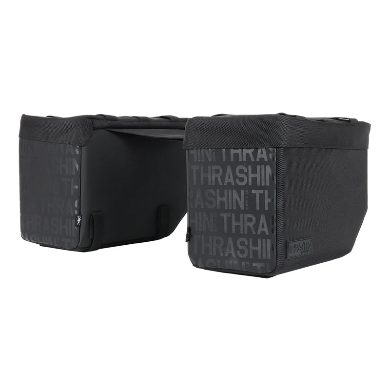 Thrashin Supply Essential Base 10L Zestaw toreb motocyklowych typu „throw-over”