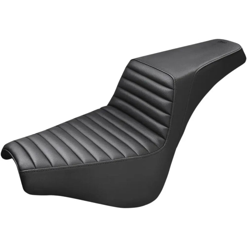 Saddlemen Step-Up Front Tuck-n-Roll do Harleya