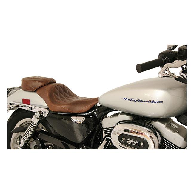 MUSTANG HD Sportster passagerarsadel Mustang Wide Tripper Passagerarsadel Brun DMD XL 04-21 Customhoj